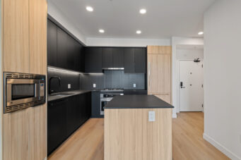 #603 – 2450 Garden Drive